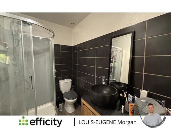 Immeuble 15 pièces - 306 m²
