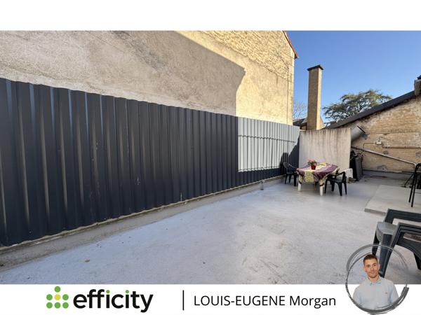 Immeuble 15 pièces - 306 m²