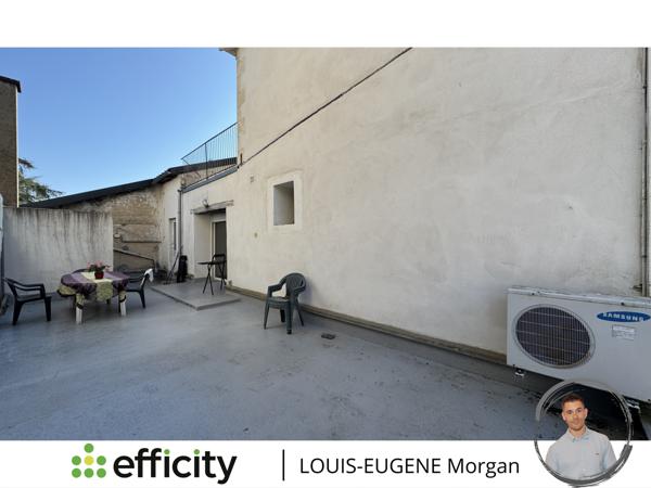 Immeuble 15 pièces - 306 m²