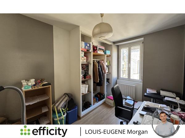 Immeuble 15 pièces - 306 m²