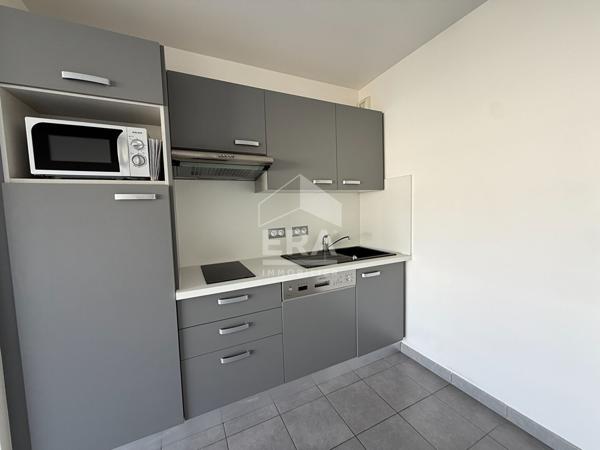Emerainville appartement 39.94 m² avec terrasse, résidence sécurisée avec ascenseur