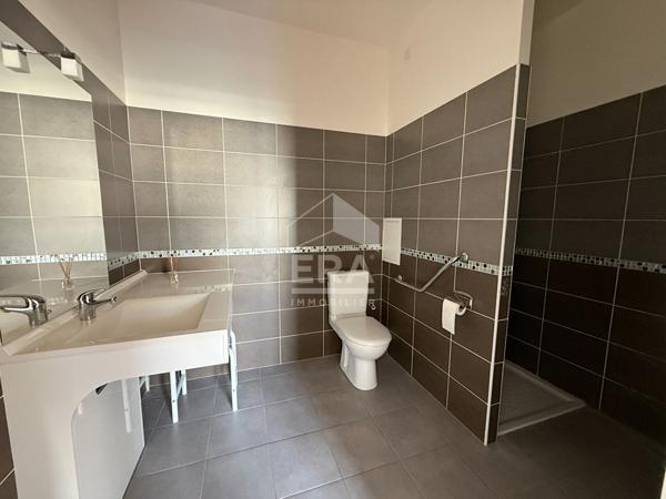 Emerainville appartement 39.94 m² avec terrasse, résidence sécurisée avec ascenseur