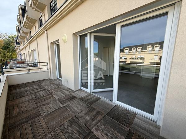 Emerainville appartement 39.94 m² avec terrasse, résidence sécurisée avec ascenseur