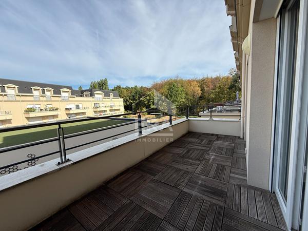 Emerainville appartement 39.94 m² avec terrasse, résidence sécurisée avec ascenseur