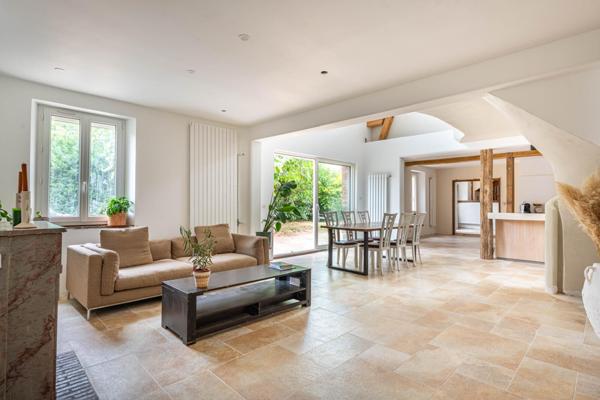 EN EXCLUSIVITE Longère rénovée 6 pièces 196 m² à Chartres agglomération