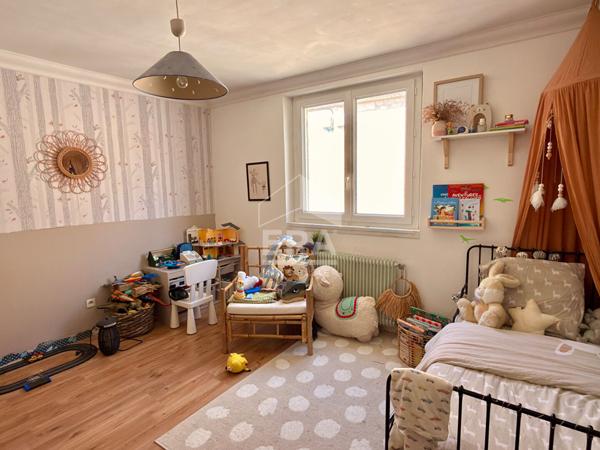Maison en pierre de charme avec cheminée à vendre à CAEN sud
