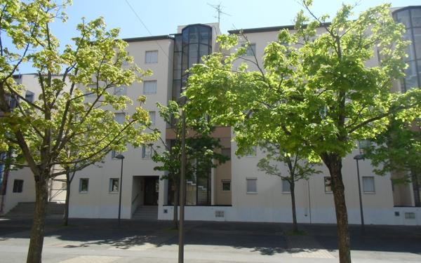 Appartement à louer    38,81 m2 Saint-Genis-Laval