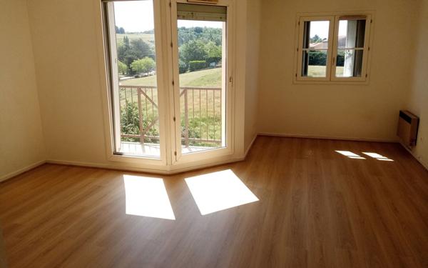 Appartement à louer    38,81 m2 Saint-Genis-Laval