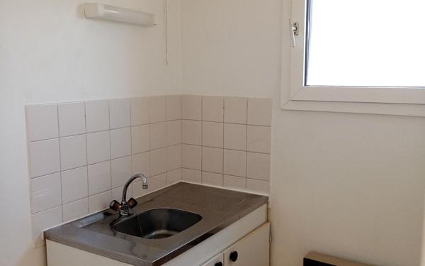 Appartement à louer    38,81 m2 Saint-Genis-Laval