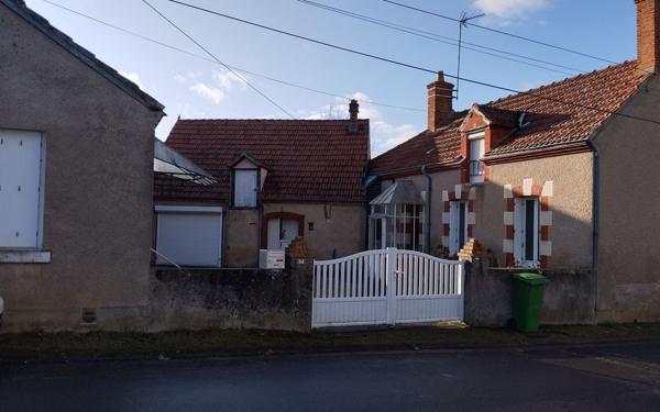 Maison à vendre    3 pièces •  Genouilly