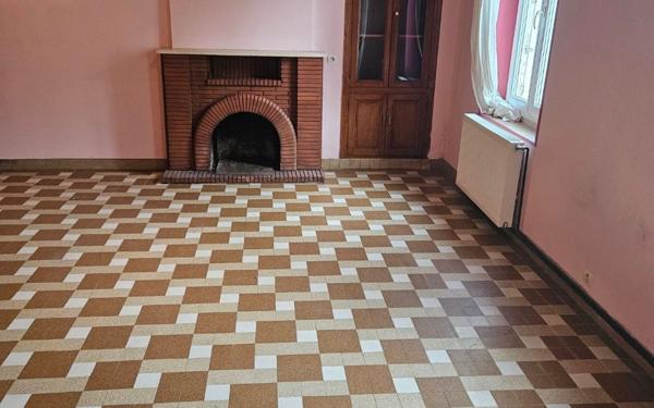 Maison à vendre    3 pièces •  Genouilly