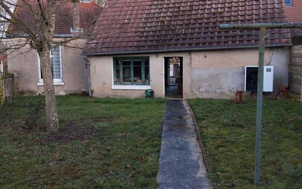 Maison à vendre    3 pièces •  Genouilly