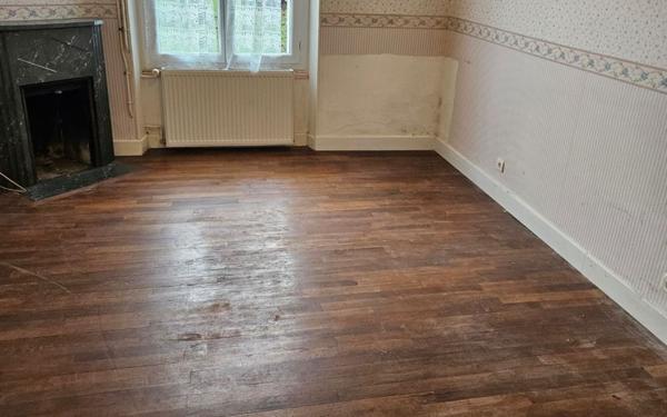 Maison à vendre    3 pièces •  Genouilly