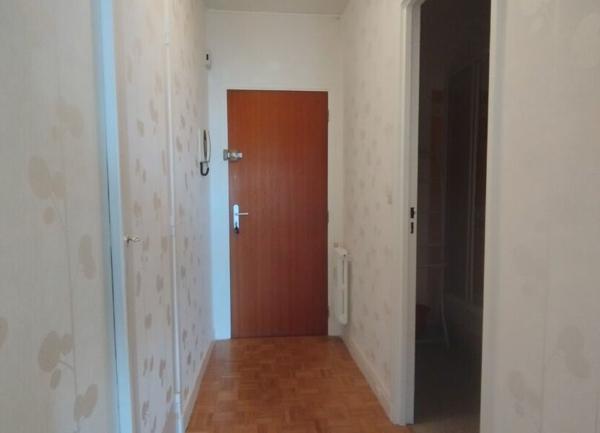 Appartement à louer    1 pièce • 39 m2 Compiègne