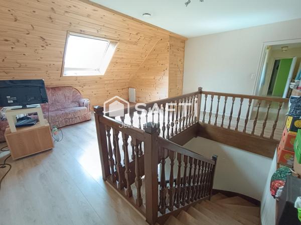 Grande maison familiale avec 3 studios locatifs et 1 hectare de terrain aux portes de Vitré