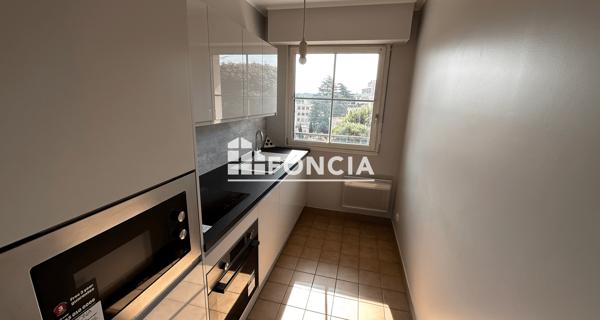 Location Appartement 2 pièces 40.33 m² - Bourg-la-reine 92340