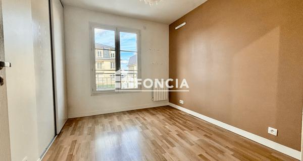 Location Appartement meublé 3 pièces 68.4 m² - Saint-cyr-l'école 78210
