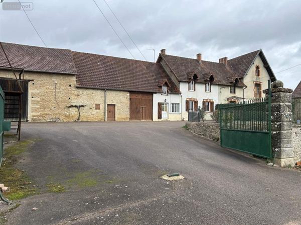 Maison à vendre à Pouilly-en-Auxois en Côte-d'Or (21320), ref : 044/2026/116-044/2026/118