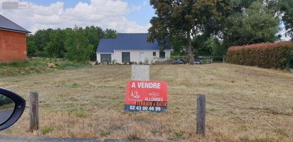 Terrain à Batir à vendre à La Suze-sur-Sarthe dans la Sarthe (72210), ref : 72119-643