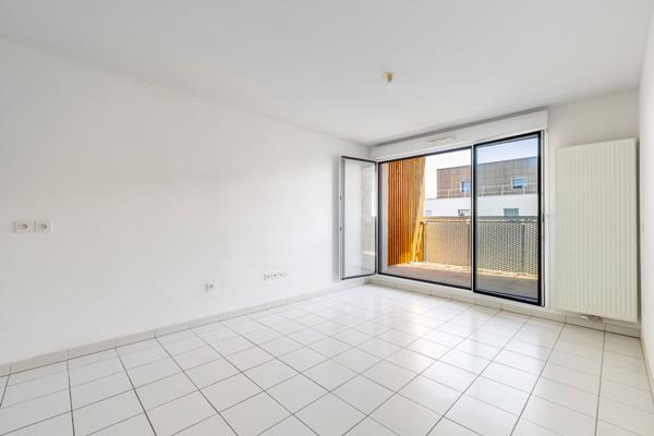 Bègles -Vaclav Havel : Appartement T2 avec balcon