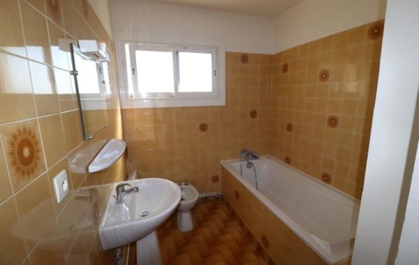 Vente Appartement P3 T3 62 - 62 m²  Dernier étage  Calme Perpignan   