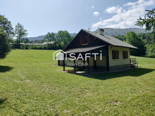 Chalet de 85 m² avec abri voiture sur 2063m² de terrain avec vue dégagé