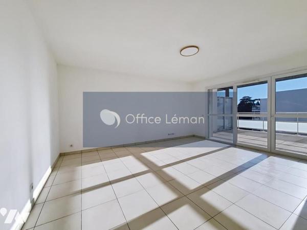 Appartement de type 4 dans résidence récente