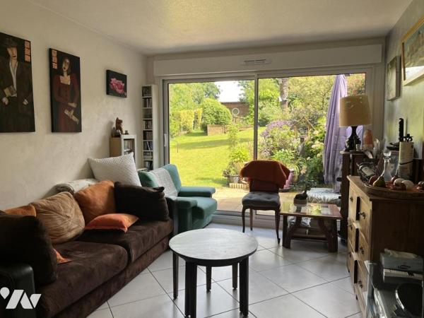 Maison 4 chambres et beau jardin sud est avec terrasse