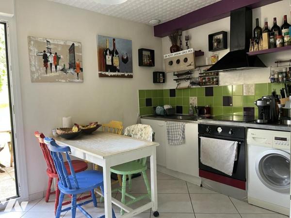 Maison 4 chambres et beau jardin sud est avec terrasse