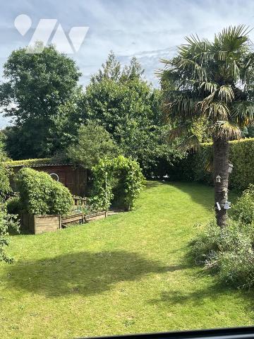 Maison 4 chambres et beau jardin sud est avec terrasse