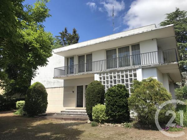 Maison à vendre  9 pièces - 376 m 2   ST QUENTIN DE BARON  - 33