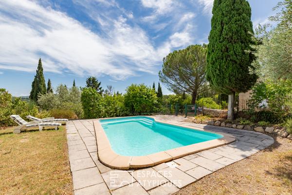 Ensemble immobilier unique sur 17 hectares – Vue panoramique et potentiel rare