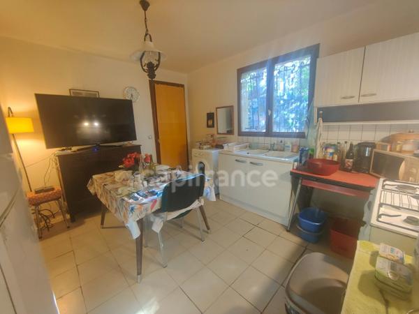 JUVIGNAC MAISON T4 de 106 m² SUR TERRAIN 1200 m² PISCINABLE