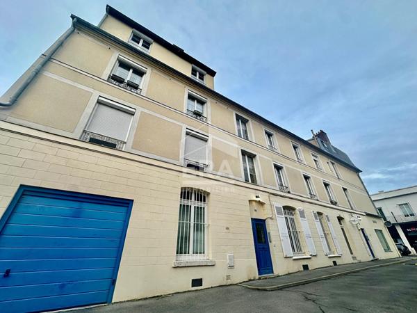 Appartement  Studio en Hyper Centre de Pontoise 1 pièce 25.08 m²