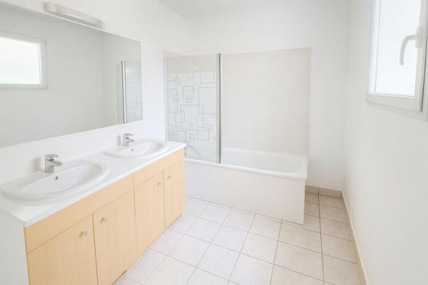 Maison Saint Thibault Des Vignes 5 pièce(s)