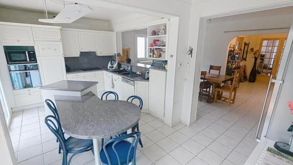 Maison contemporaine de 7 pièces