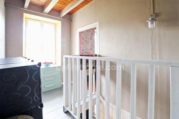 Exclusivité ! MAISON entièrement rénovée de 91 m² - 5 Pièces - 3 Chambres sur parcelle de 660 m² DROUX (87)