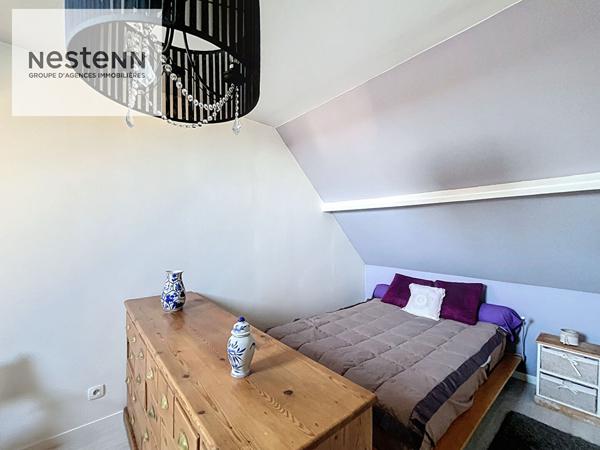 Maison familiale au coeur du centre-ville avec jardin et terrasse au calme - 3 chambres - 1 bureau - 40 mn de Paris Bibliothèque FM - 5 mn à pied école et commerces