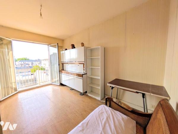 Appartement T2 - avec balcon - Cave S-sol
