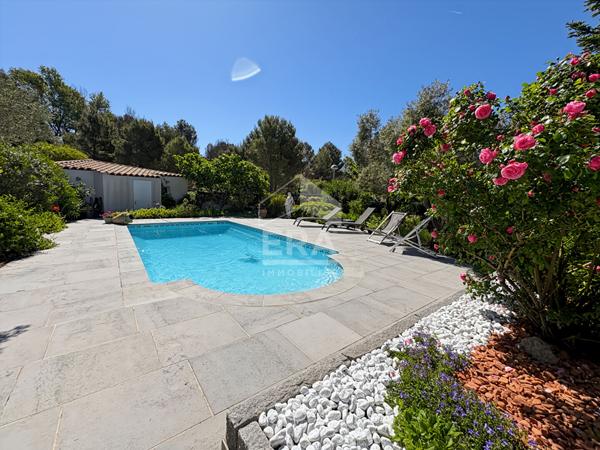 Les Pennes Mirabeau - Maison T5 96m2 sur parcelle de 772m2 avec piscine