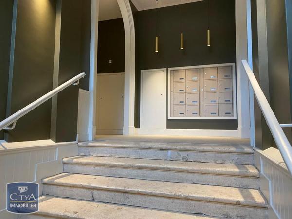 Appartement à louer 2 pièces 59.71m² Albi (81000)