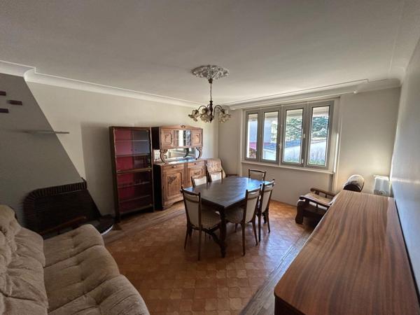 Pont de l'Arn, maison 4 chambres, jardin et garage