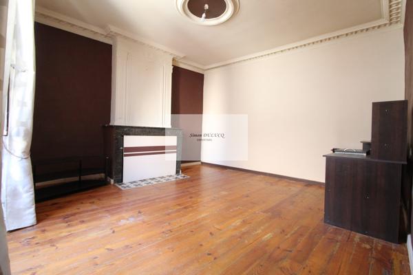 Duplex 6 pièces 121 m² avec balcon, cave et grenier
