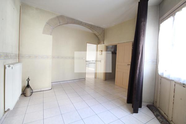 Duplex 6 pièces 121 m² avec balcon, cave et grenier