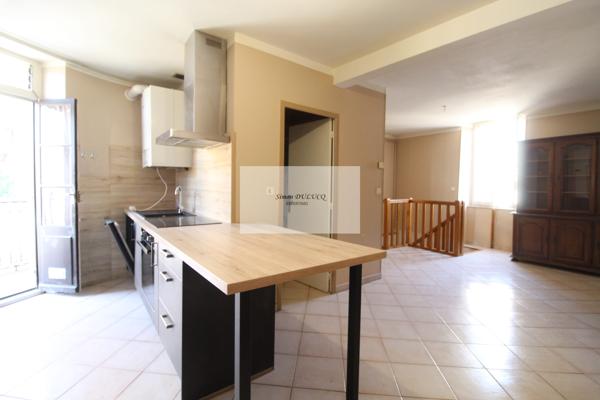 Duplex 6 pièces 121 m² avec balcon, cave et grenier