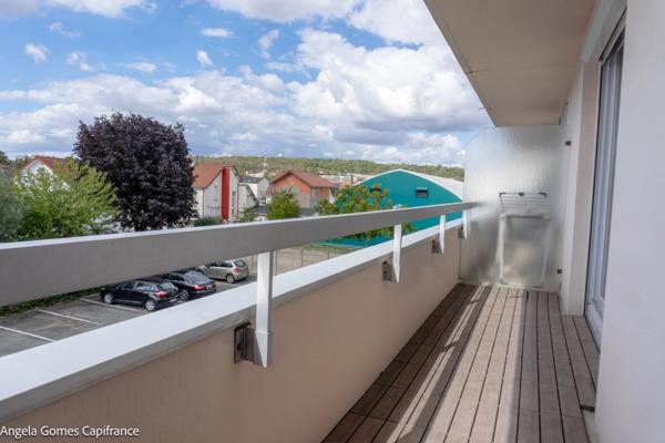 Charmant studio de 28,27 m2 avec balcon, cave et parking NEUILLY SUR MARNE (93)
