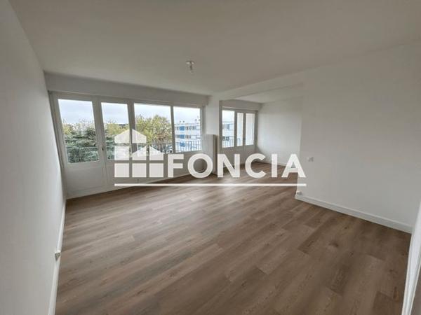 Location Appartement 2 pièces 71.9 m² - 175 A 179 BD ANDRE SAUTEL La Rochelle 17000