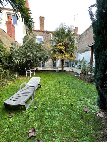 Maison Saint Philbert De Grand Lieu 5 pièce(s) 170 m2