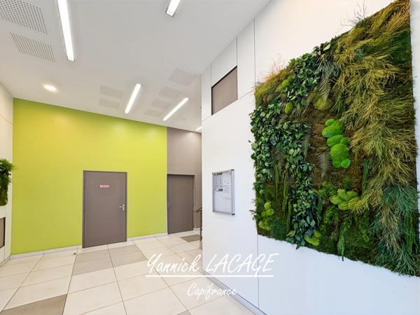 Appartement T2 MARSEILLE 13008 avec terrasse sans vis-à-vis – Résidence récente face au parc du 26e Centenaire