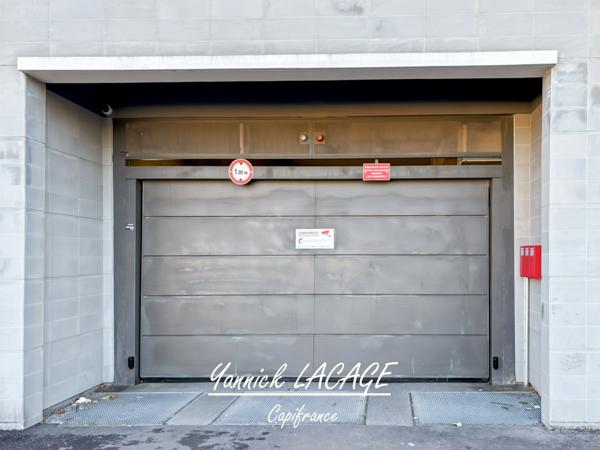 Appartement T2 MARSEILLE 13008 avec terrasse sans vis-à-vis – Résidence récente face au parc du 26e Centenaire